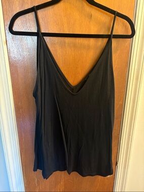 Forever 21 Black V-Neck Spaghetti Strap Women's Tank Top
